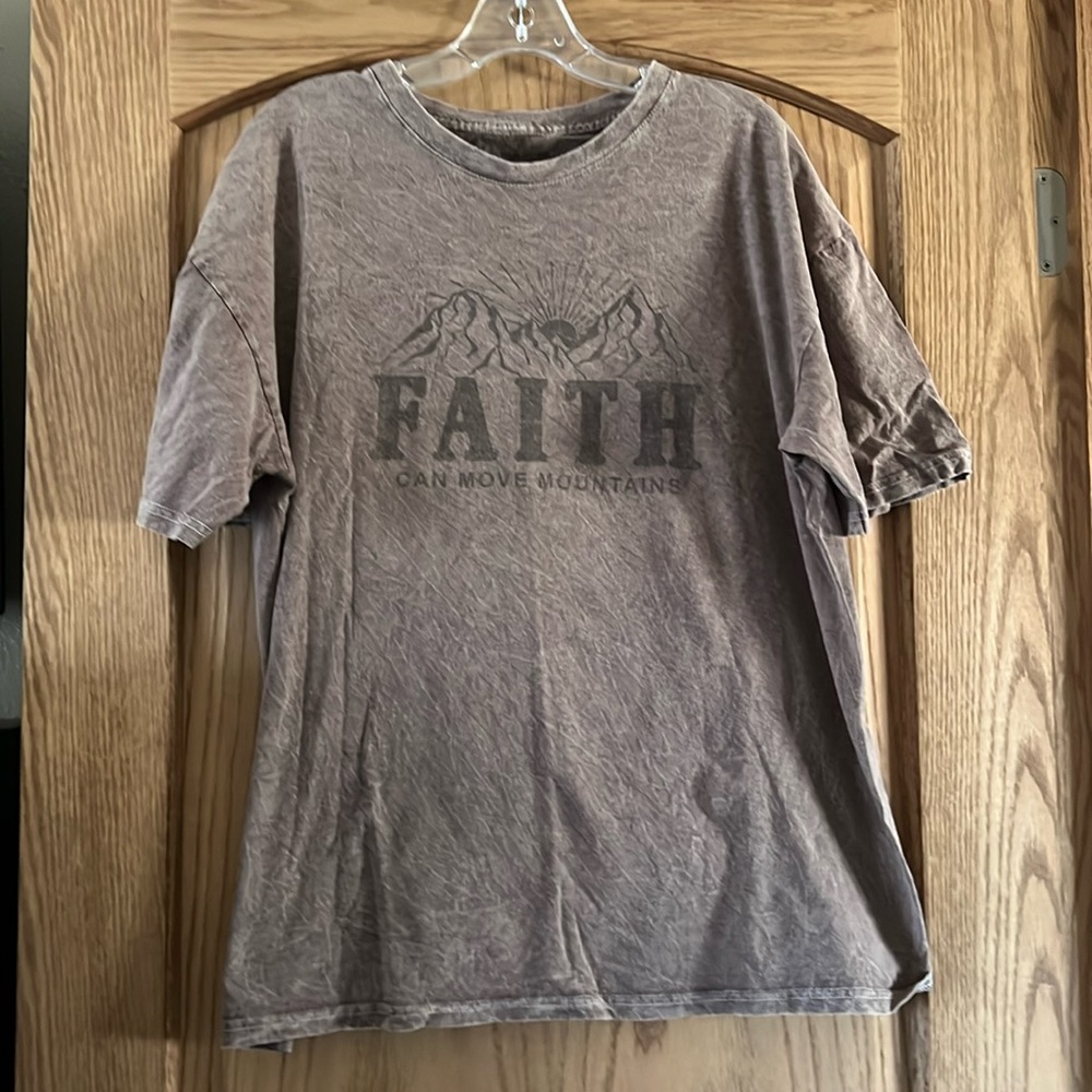 Maurices xl brown tee-shirt